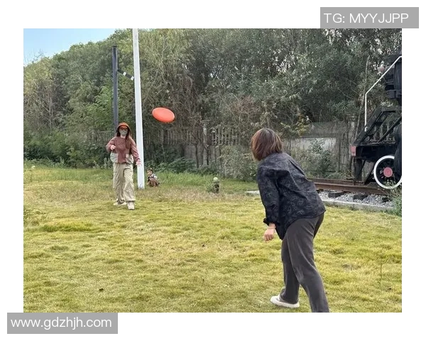 广州飞盘队与西安飞盘队赛后复盘分析两队状态与表现对比