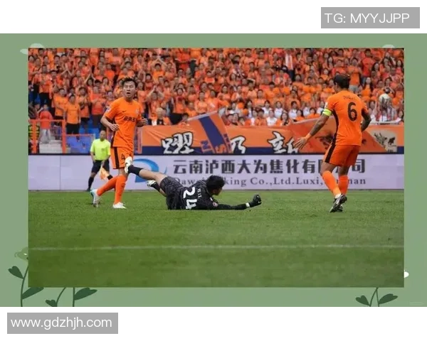 武汉足球队逆袭之路：世锦赛特别报道展现拼搏精神与团队力量